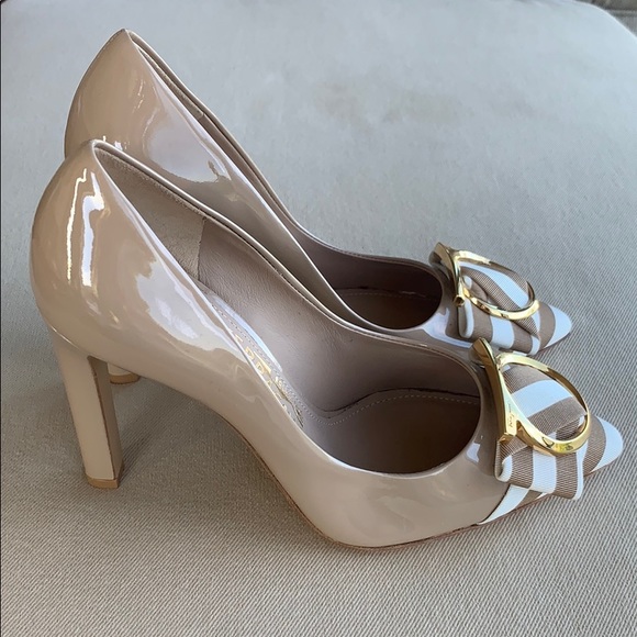 Salvatore Ferragamo Ezia 100mm Pumps - Picture 8 of 15